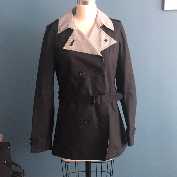 Amy Winehouse X Fred Perry Trench Coat 